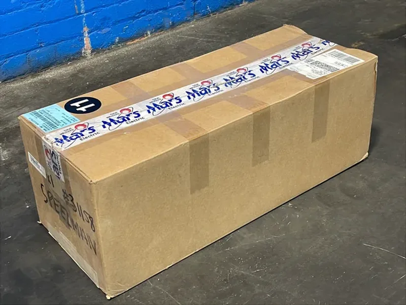 EATON FREEDOM NEMA COMBINATION FVNR STARTER WITH FUSED DISCONNECT &amp; CPT  -  ECN1811EHB