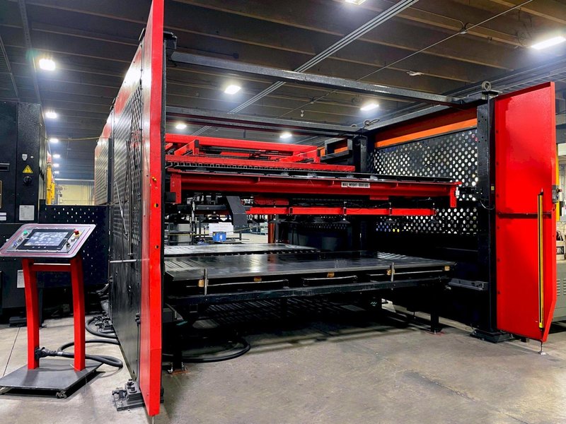 Amada LCG-3015 AJ 9KW Fiber