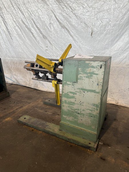 4,000 LB X 18&quot; JACO MODEL 346 UNCOILER. STOCK # 0884325