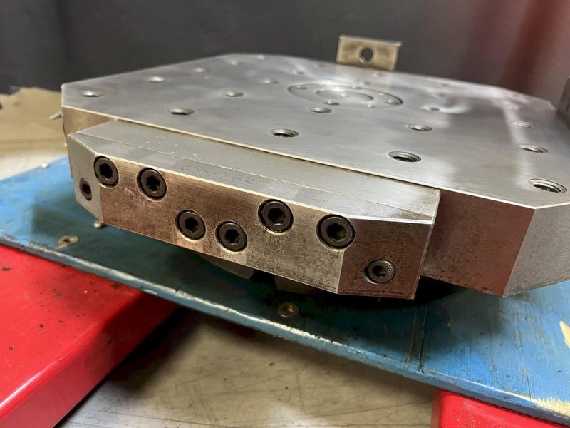 Mazak PFH-4800 - HMC Pallet Table 400mm x 400mm For Sale Fits 75mm Pull