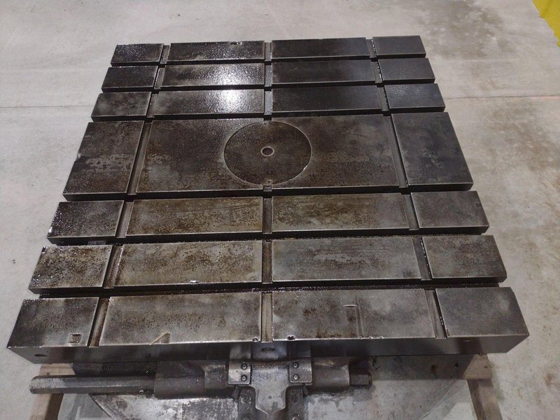 36&quot; X 36&quot; LUCAS T SLOTTED PNEUMATIC AIR LIFT ROTARY TABLE: STOCK 18366
