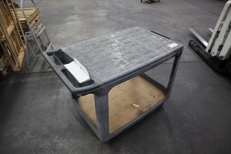 Rubbermaid Shop Cart- Auction Item