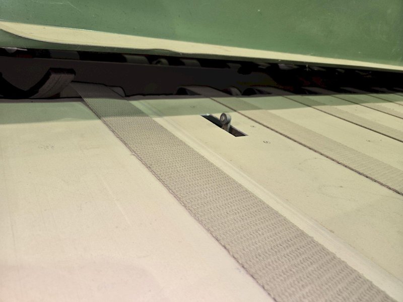 EQUIPMENT INC DC 100 CORRUGATED CONVERTING INDUSTRIAL PAPER CUTTER. STOCK # 0772226