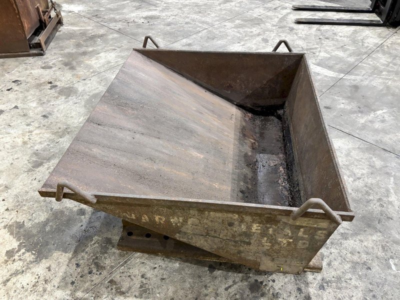 2 CU YD X 4,000 LBS JESCO DUMP HOPPER: STOCK #23212