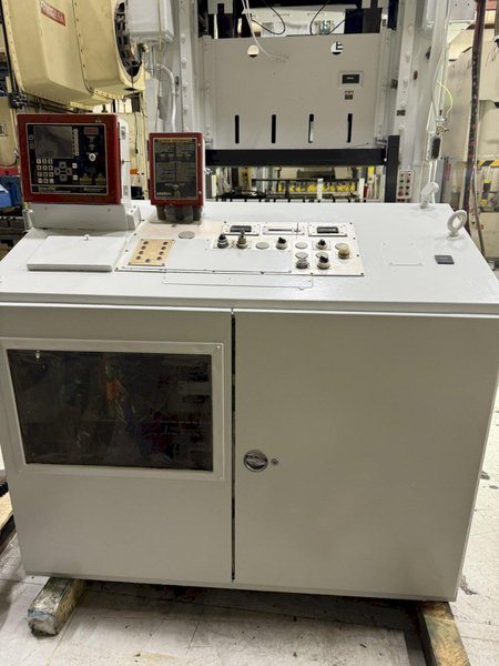 200-ton Minster E2-200-72-42 Hevi-Stamper Straight Side Stamping Press For Sale, Year 1981