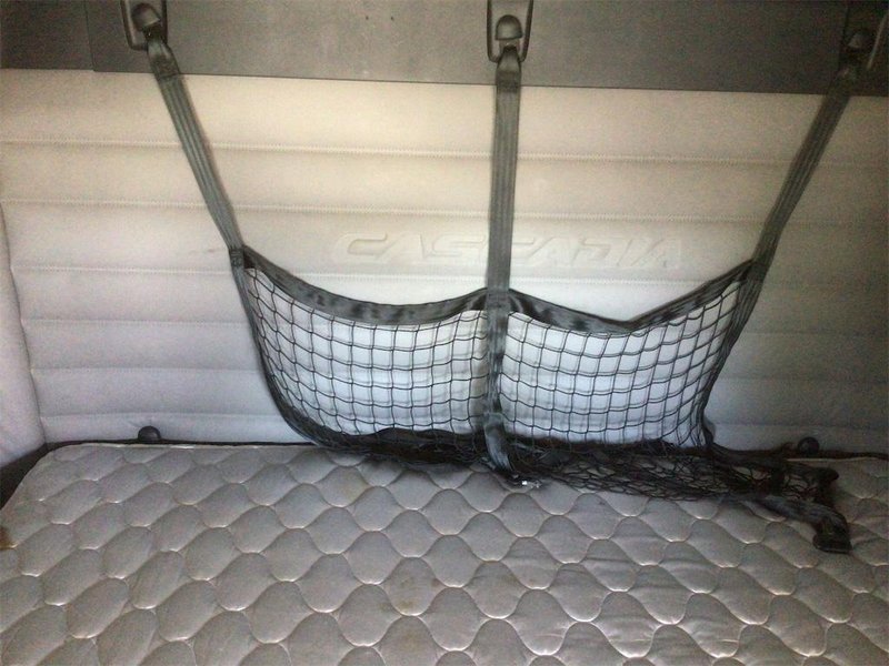 FREIGHTLINER Cascadia 126 - Trucks