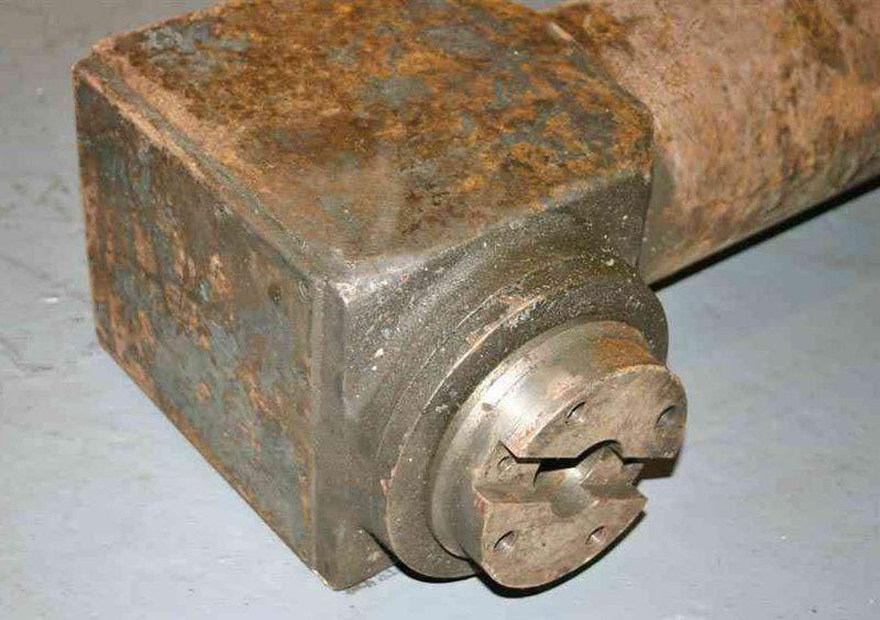 GIDDINGS &amp; LEWIS VERTICAL MILLING HEAD: STOCK #53163