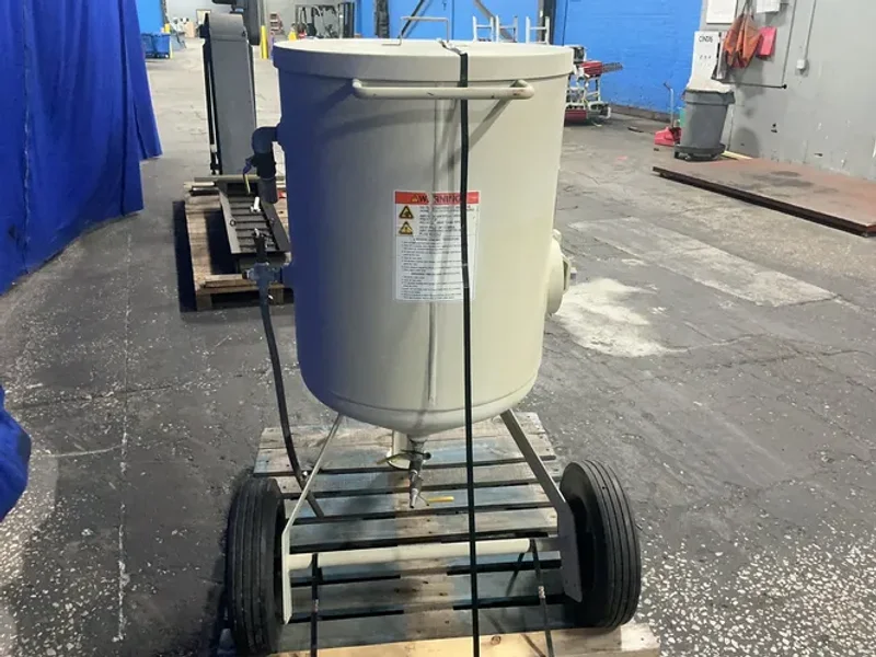CLEMCO 600 LBS SHOT BLAST  -  2452