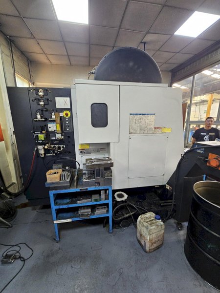 2007 MAZAK VCN410A-II Vertical Machining Center - 20 HP Spindle, 40" x 20" Table Size
