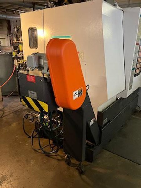 Mazak Nexus 410A VMC, 2006 – 4th Axis Rotary, Through Spindle Coolant, Tooling, Chip Auger, Tool Probe, Low Hours