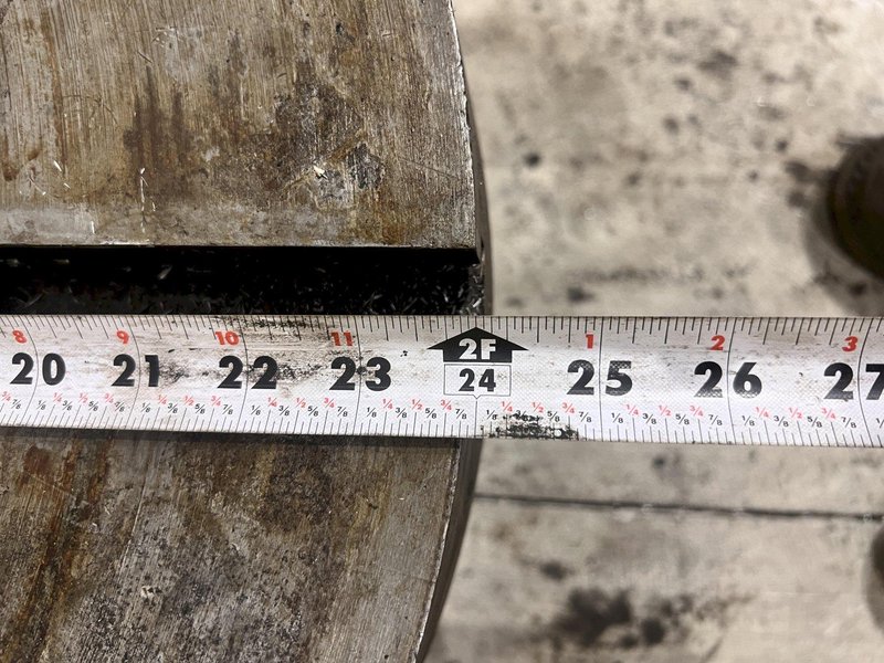 24&quot; x 13&quot; ROUND T-SLOTTED RISER TABLE: STOCK #21869