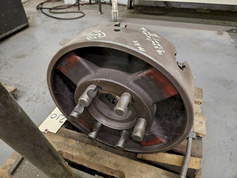18-1/2" 4-JAW CHUCK. STOCK #1217625