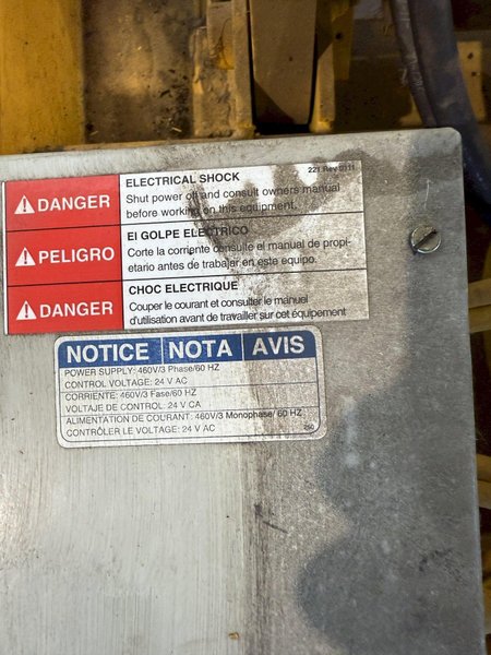 4,000 LB VESTIL HYDRAULIC TILT TABLE. STOCK # 1000725.