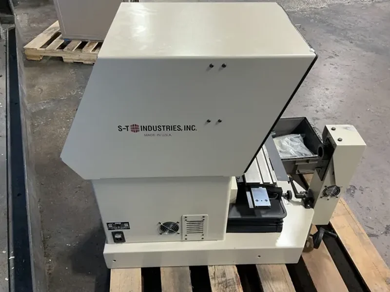 SCHERR TUMICO 15” OPTICAL COMPARATOR   -  20-3700