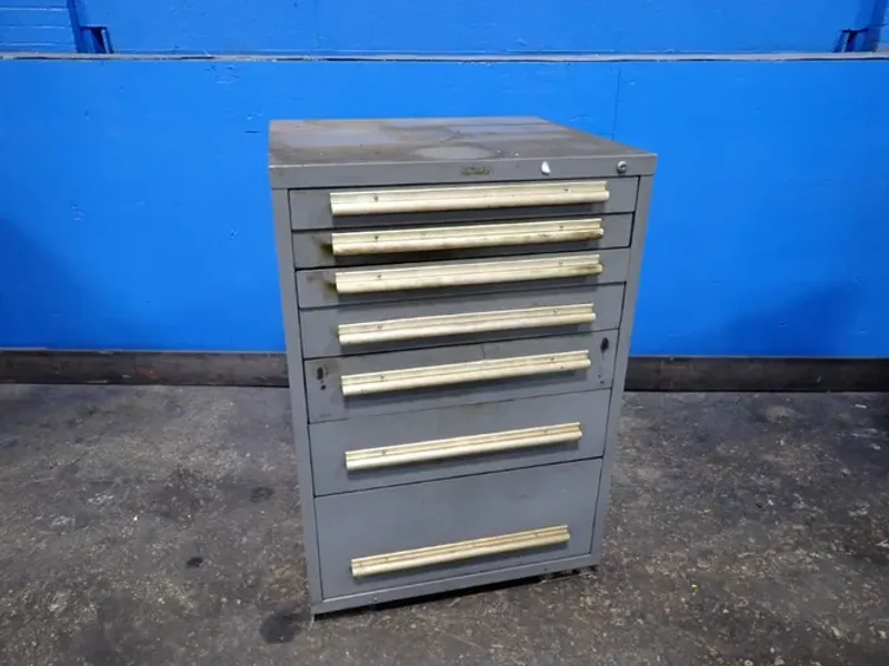 EQUIPTO 7 DRAWERS TOOL CABINET