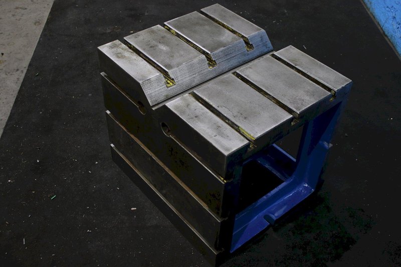 24&quot; X 20&quot; X 20&quot; CARLTON BOX DRILL TABLE: STOCK #75986