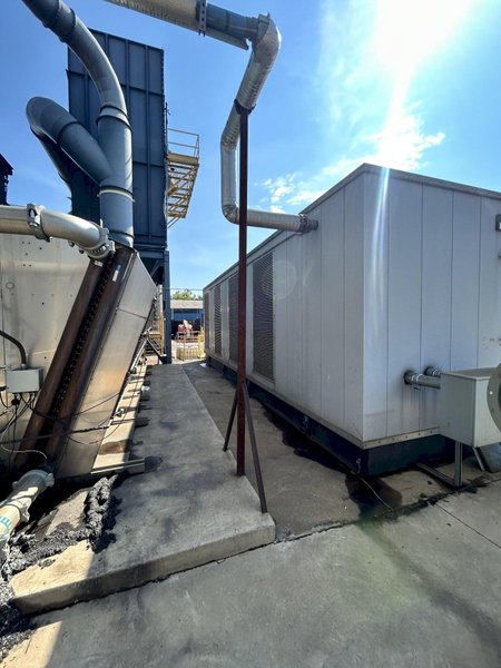 2018 air compressor enclosure s/n US01567 with Kaeser model Sigma air manager 4.0