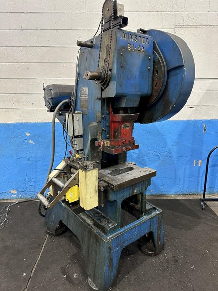 19&quot; X 84&quot; LEBLOND MAKINO ENGINE LATHE: STOCK #74768: STOCK #77809