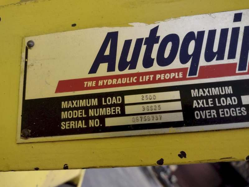 2,500 LBS X 30&quot; X 48&quot; AUTOQUIP MODEL #36S25 HYDRAULIC SCISSOR LIFT TABLE, SINGLE PHASE 110V: STOCK #19783