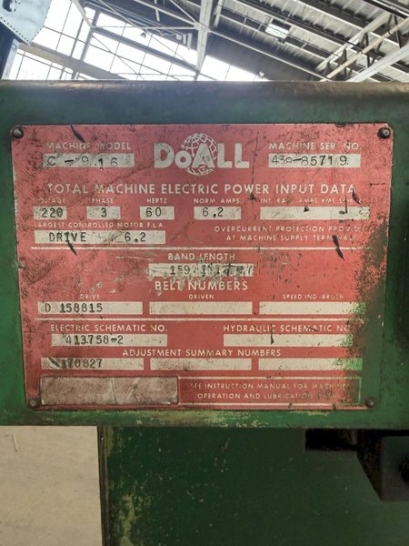 9" X 16" DOALL C-916 HORIZONTAL BANDSAW W/ 10' X 18" CONVEYOR. STOCK # 0112526.