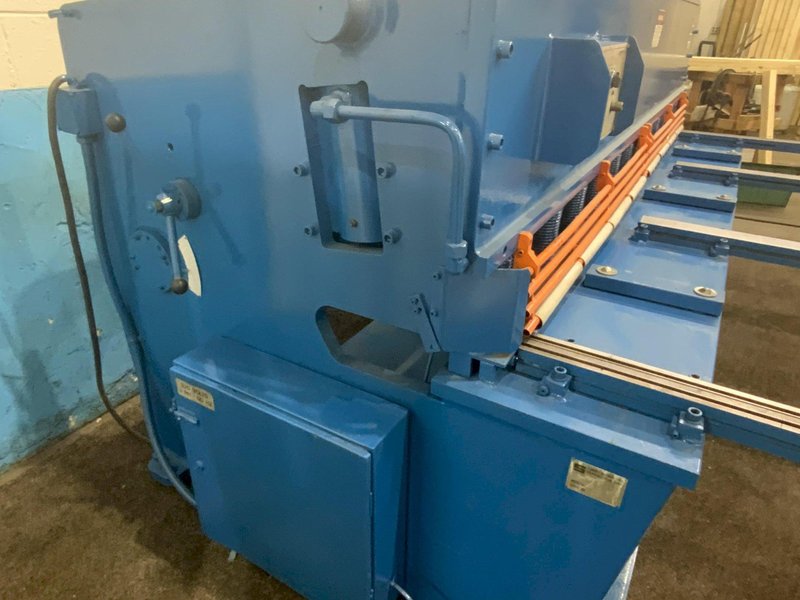 10' x 1/4" SUMMIT HYDRAULIC SQUARING SHEAR: STOCK #78851