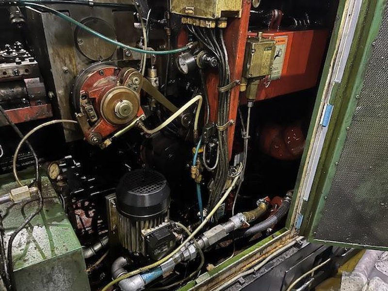 Sacma Model SP-150 4 Die High Speed Progressive Cold Header