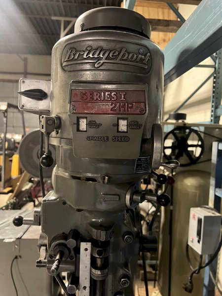 BRIDGEPORT VERTICAL MILLING MACHINE, MODEL: SERIES I
