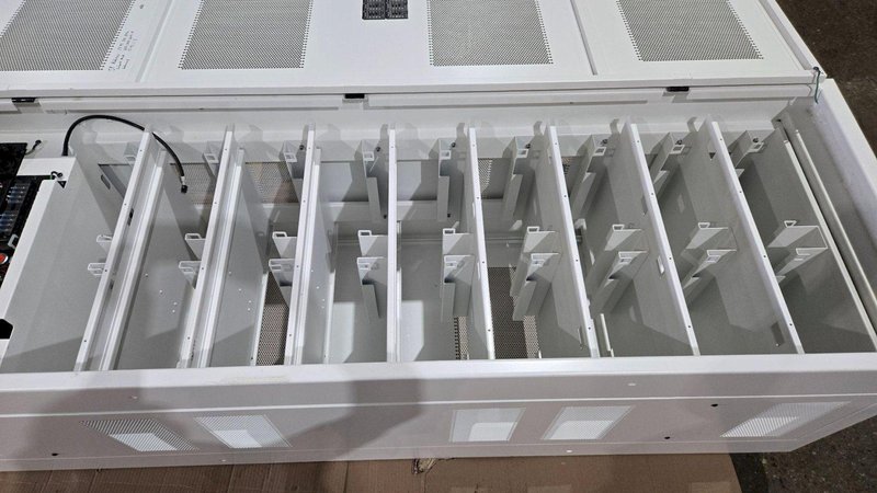 SAMSUNG 136S DATA CENTER UPS USED