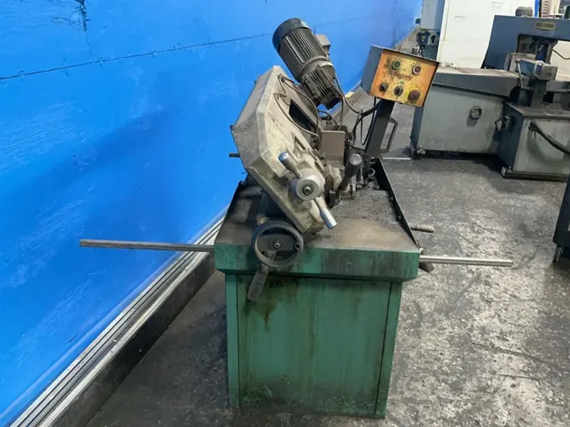 GRIZZLY 10”X15” SWIVEL METAL CUTTING HORIZONTAL BAND SAW  -  GO614