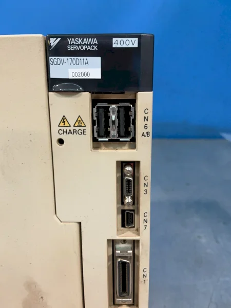 YASKAWA SERVOPACK   -  SGDV-170D11A002000