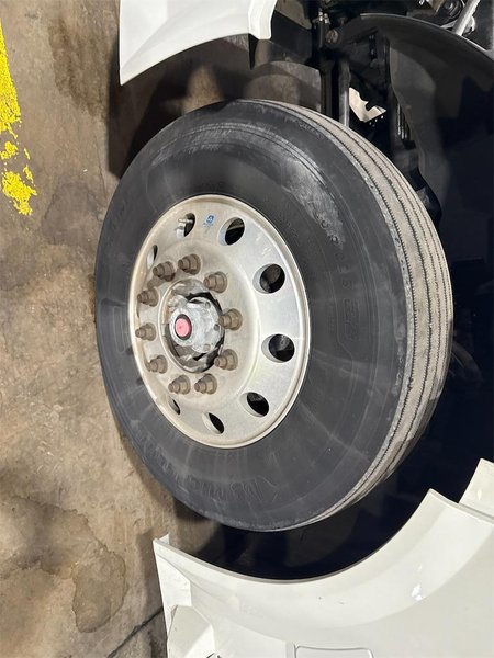 VOLVO VNL64T780 - Trucks