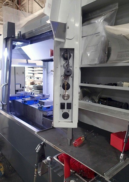 Haas VF-4SS 5-Axis VMC, 2020- TR200Y Trunnion Rotary Table, TSC, Probing, HSM, TCPC &amp; DWO