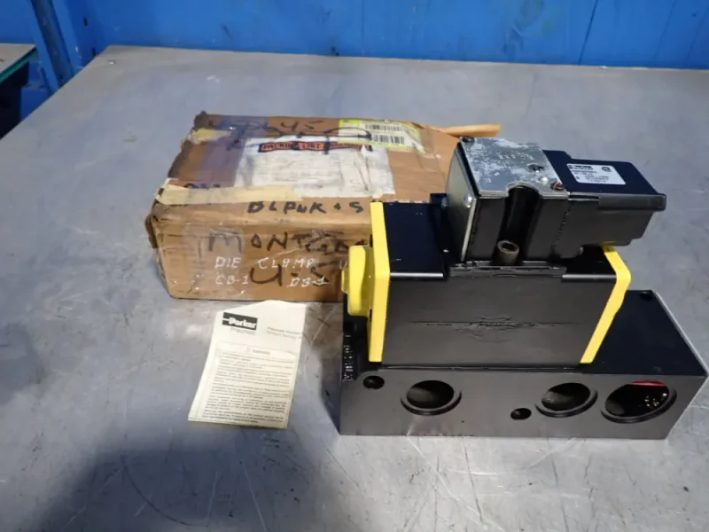PARKER 150 PSI SOLENOID VALVE   -  HHB2087501L