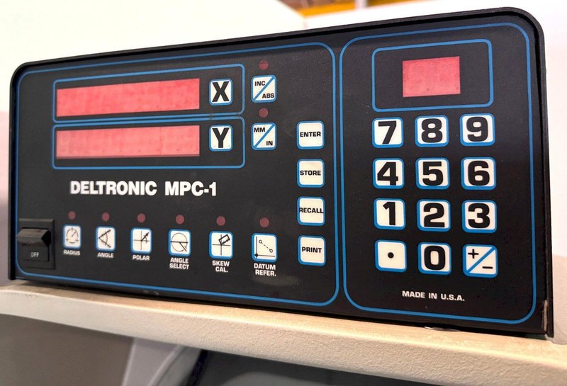 14" Deltronic Optical Comparator DH14-MPC, Surface Illumination, DRO