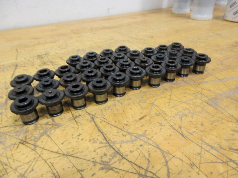 Command XTC1 Tap Collets, (24pcs) Assorted Sizes- Auction Item