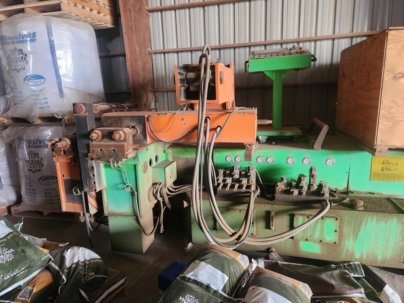 Hines 300NC-HB-P Hydraulic NC Tube and Pipe Bender, 2012