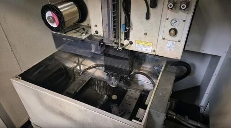 FANUC ROBOCUT A04B EDM WIRE EROSION (2006)