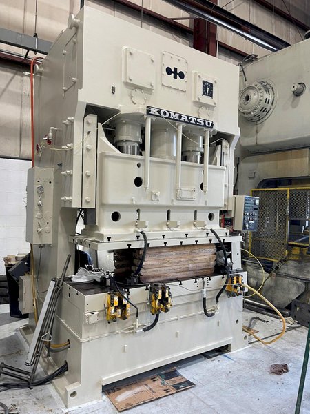 150 ton Komatsu Double Crank Used Mechanical Metal Stamping Press For Sale Model OBW150-2, Year 1987