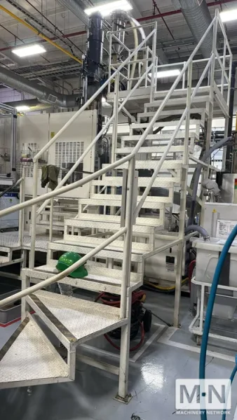 220 TON 13.7 OZ JSW MODEL JT220REIII VERTICAL CLAMP INJECTION MOLDING MACHINE MFG 2003