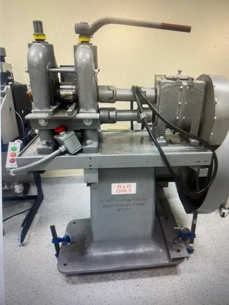 5" X 2.5" BLAKE &amp; JOHNSON 2 HI ROLLING MILL (14687)