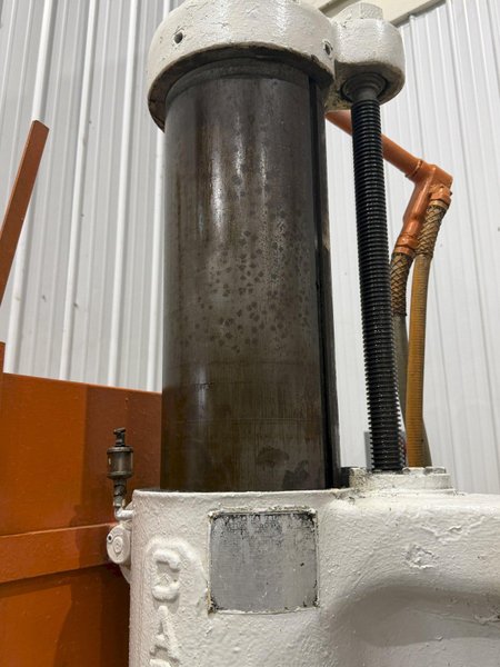 4' x 9" CARLTON MODEL #1A RADIAL ARM DRILL: YOBRO #26163