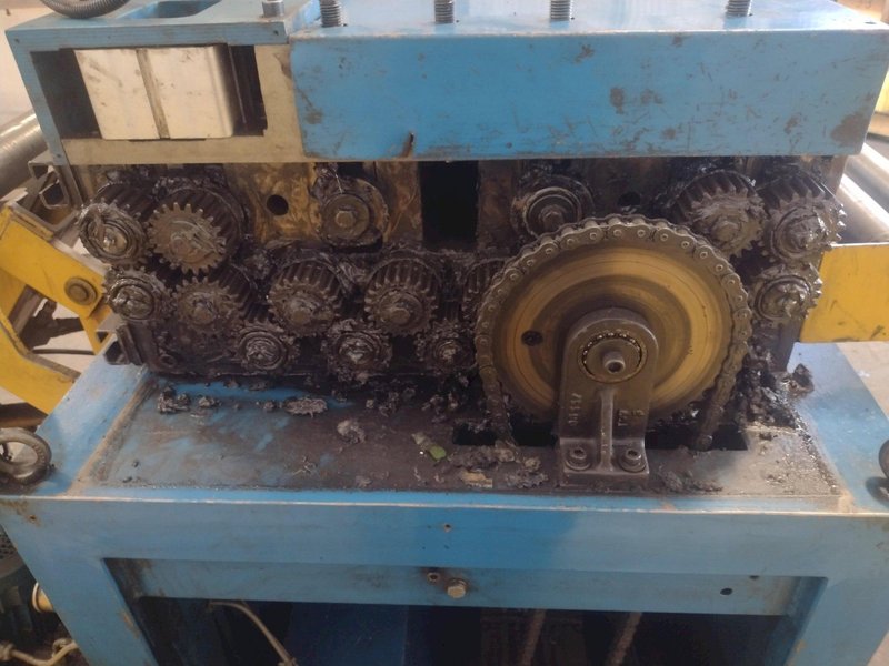 31" x .090" DIMECO MODEL #1676EVV 7 ROLL POWERED STRIP STRAIGHTENER WITH PEELER ARM: STOCK 17225