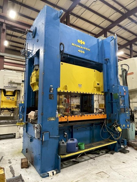 300 ton Komatsu E2P-300 Used Straight Side Mechanical Metal Stamping Press For Sale