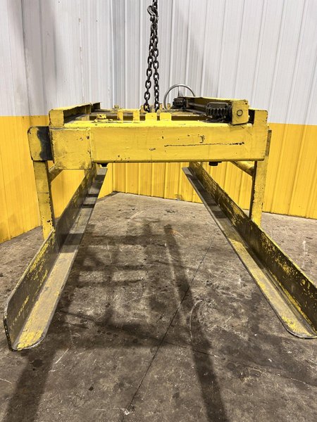 5 TON CAPACITY SHEET LIFTER: YOBRO #24600