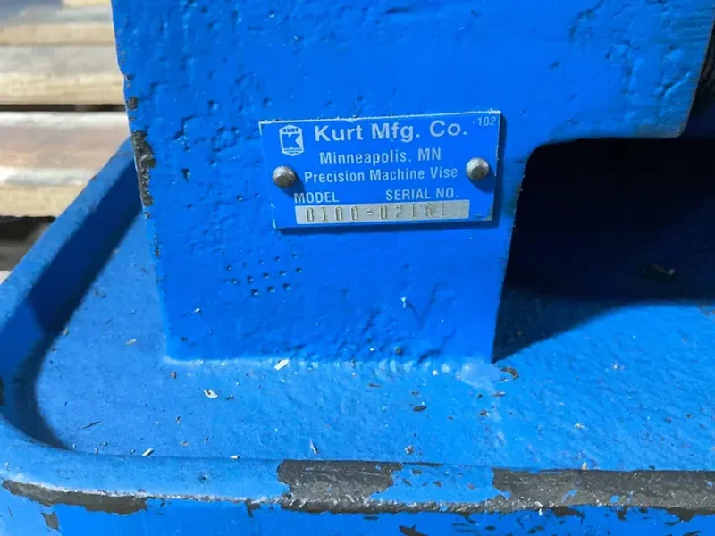 Kurt Manufacturing  10” Vise  - D100