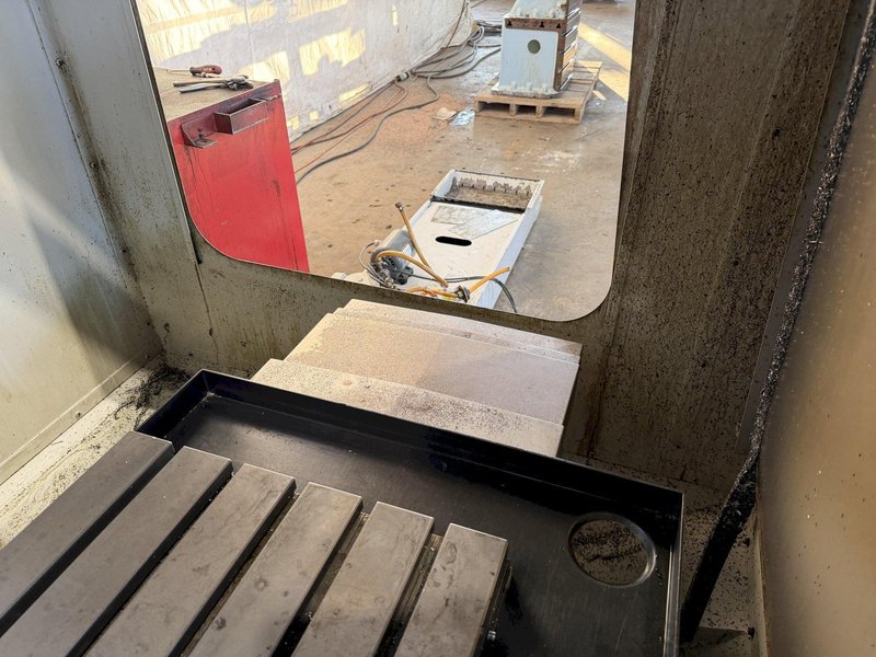 HAAS VF-3 CNC VERTICAL MACHINING CENTER W/ TOOLING. STOCK #1008225