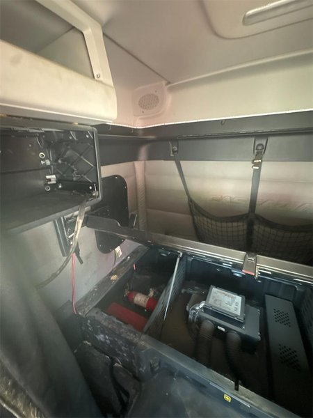 2020 Freightliner Cascadia 126 LC1675