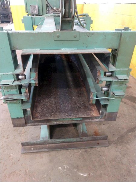 15&quot; X 15&quot; X 15 HP MAREN MODEL #111-297 HYDRAULIC HORIZONTAL AUTOMATIC CONTINUOUS BALER: STOCK #13505