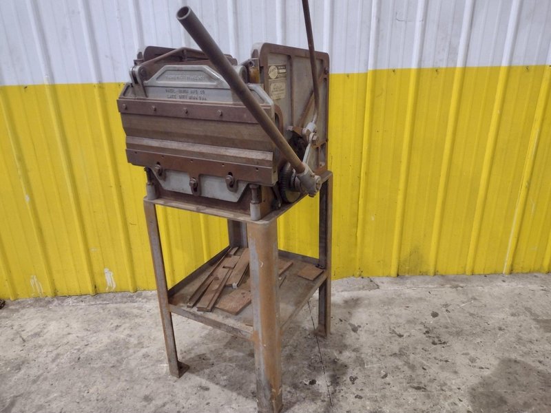 DIACRO MODEL #1 HAND OPERATED PRESS BRAKE: YOBRO #24962