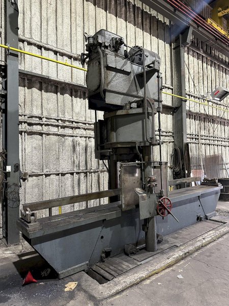 400 TON X 18' VERSON TRAVELING HEAD HYDRAULIC STRAIGHTENING PRESS: STOCK #23095